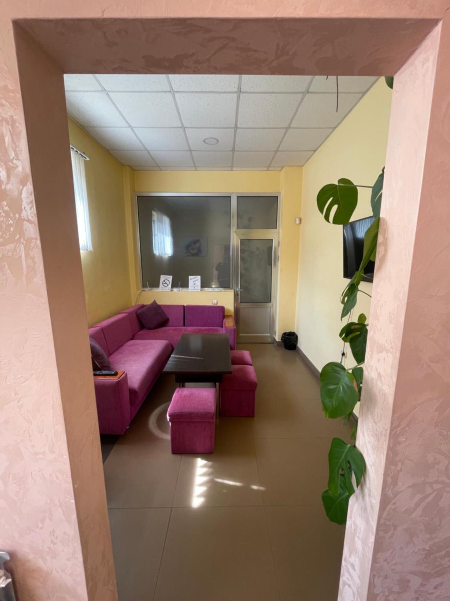 Downtown B&B Vanadzor Eksteriør billede