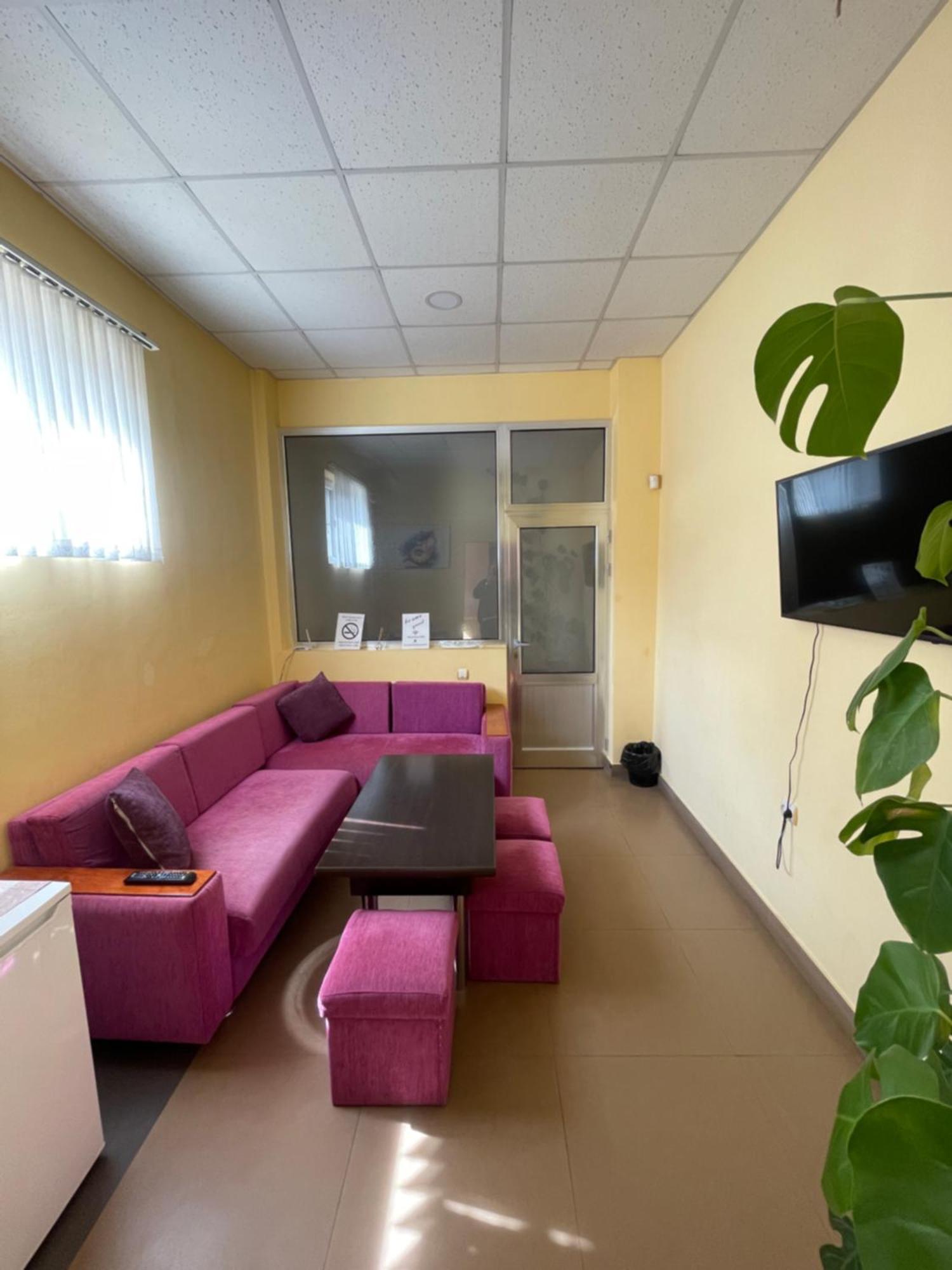 Downtown B&B Vanadzor Eksteriør billede