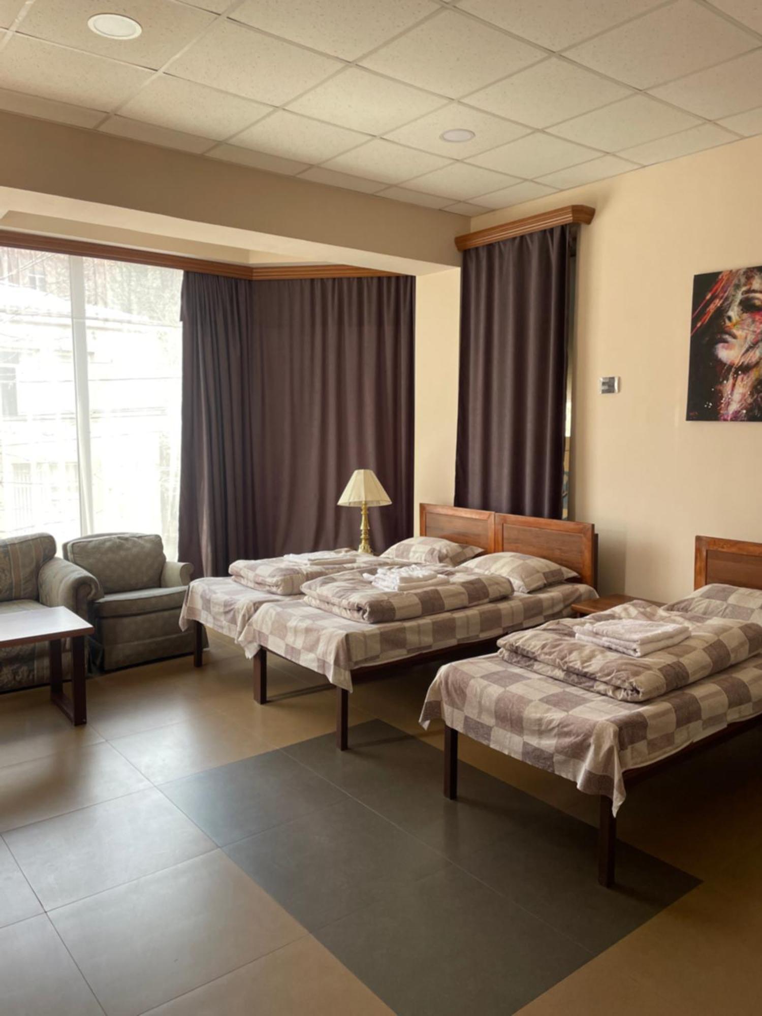 Downtown B&B Vanadzor Eksteriør billede