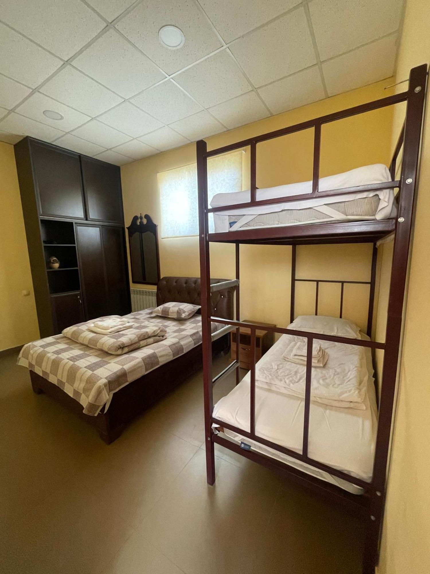 Downtown B&B Vanadzor Eksteriør billede