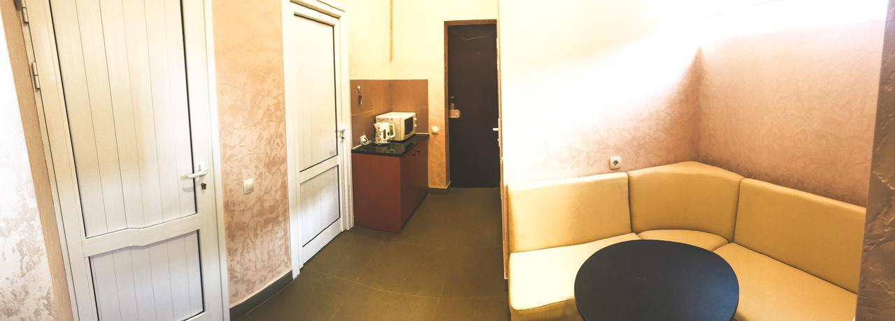 Downtown B&B Vanadzor Eksteriør billede
