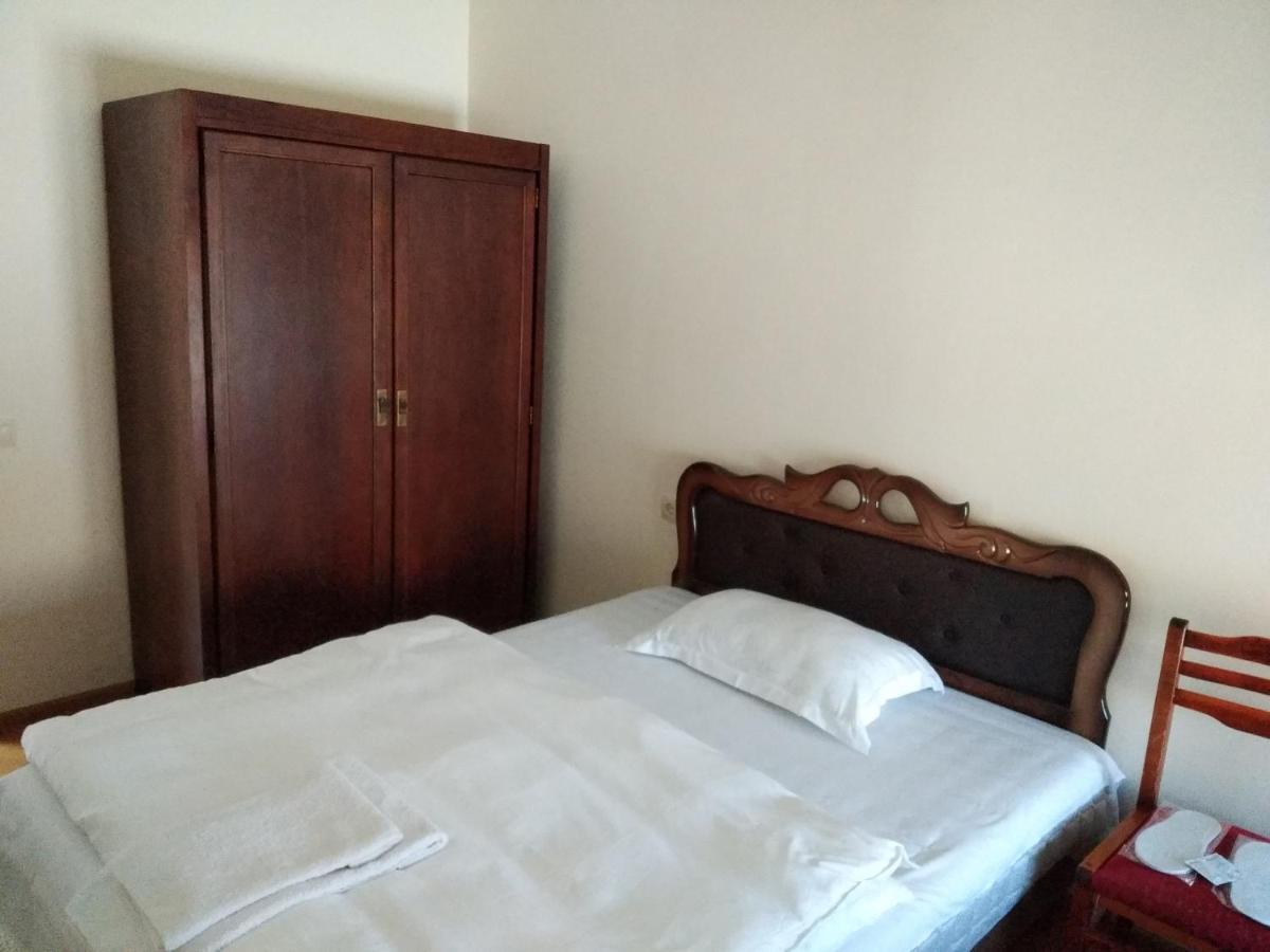 Downtown B&B Vanadzor Eksteriør billede